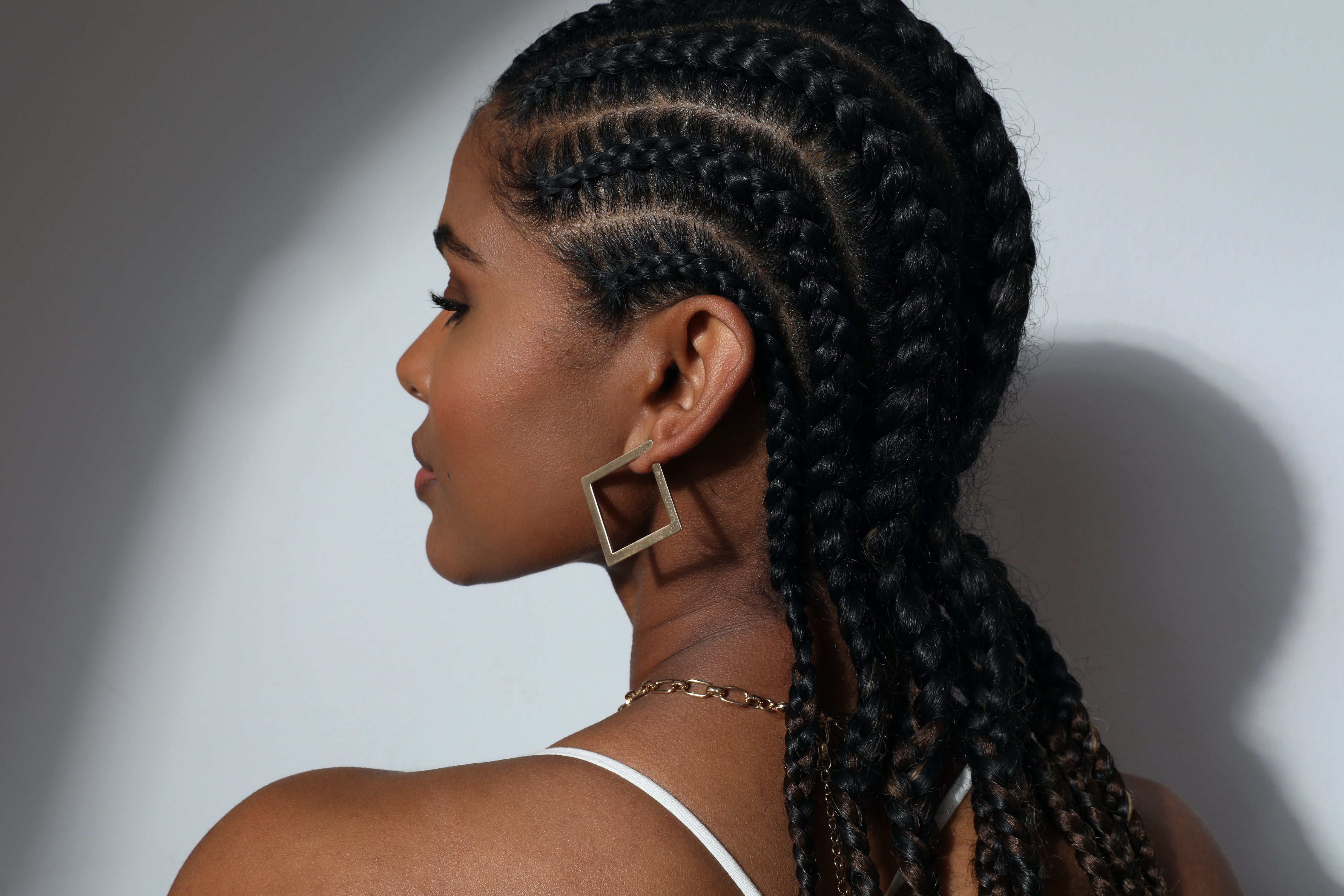 From Root to Strands: Here Are the Top 5 Herbs to Grow Luscious Hair